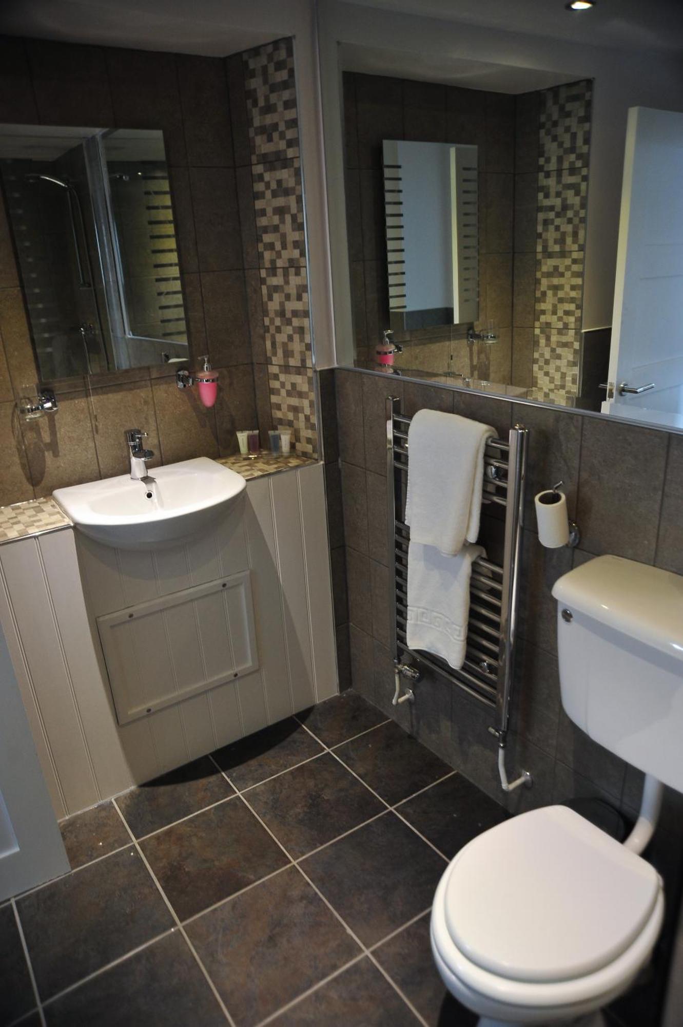 The Warwick Arms Hotel Chew Magna Bagian luar foto