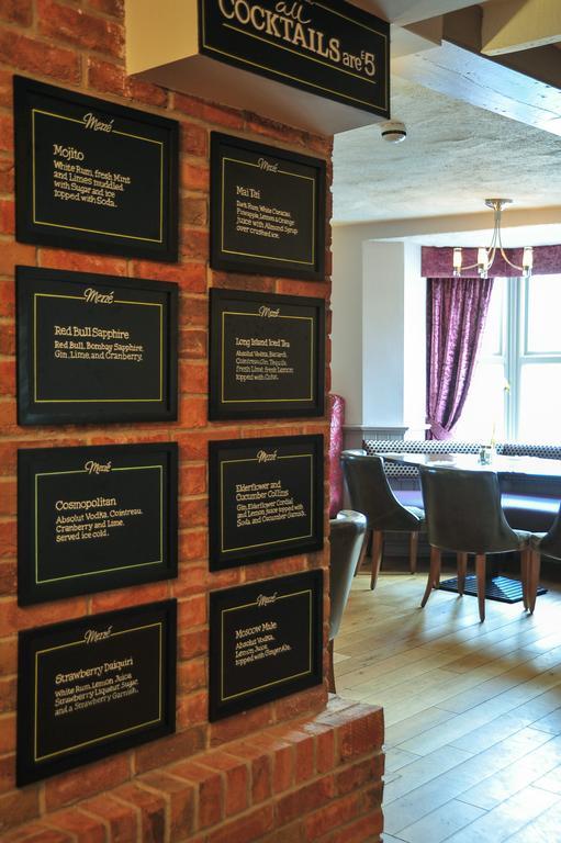 The Warwick Arms Hotel Chew Magna Bagian luar foto