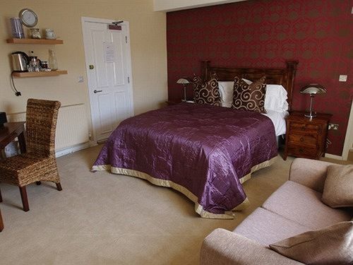 The Warwick Arms Hotel Chew Magna Bagian luar foto